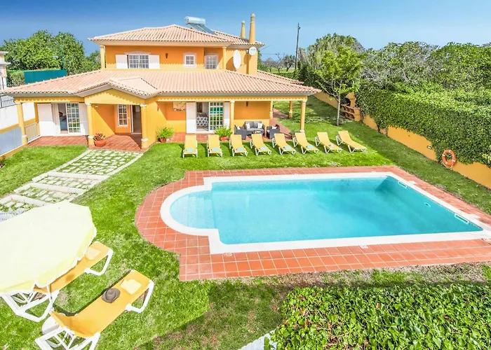 Alojamentos: Villa Godinho